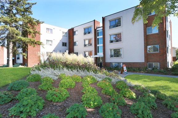 Crystal Beach exterior located in Ottawa, Ontario