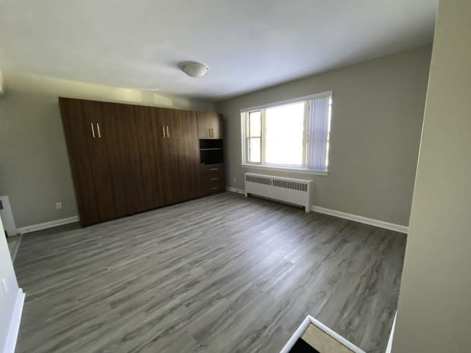 Experimental Farm Apartments 1030 & 1040 Hollington CLV Group