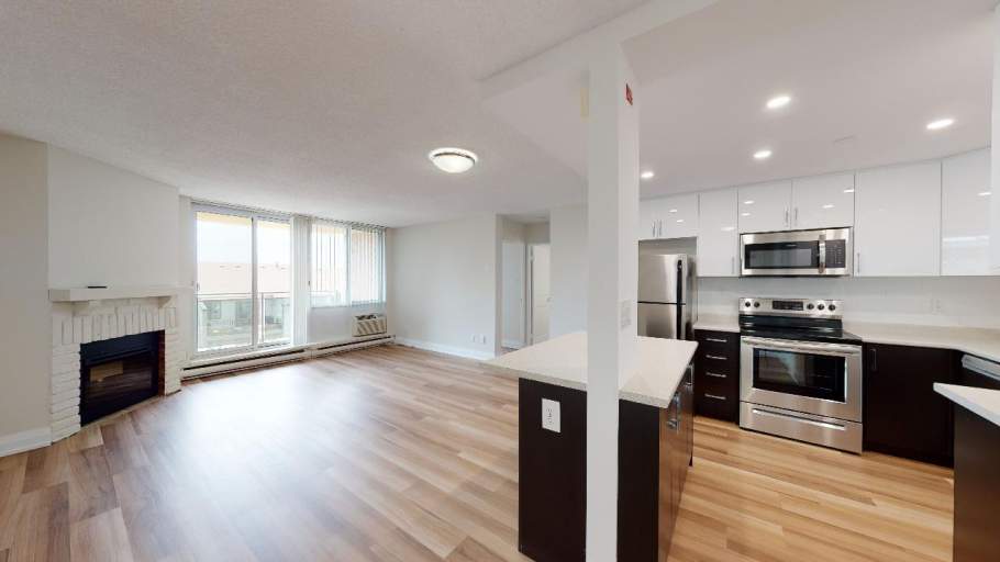 Lakeshore Apartments