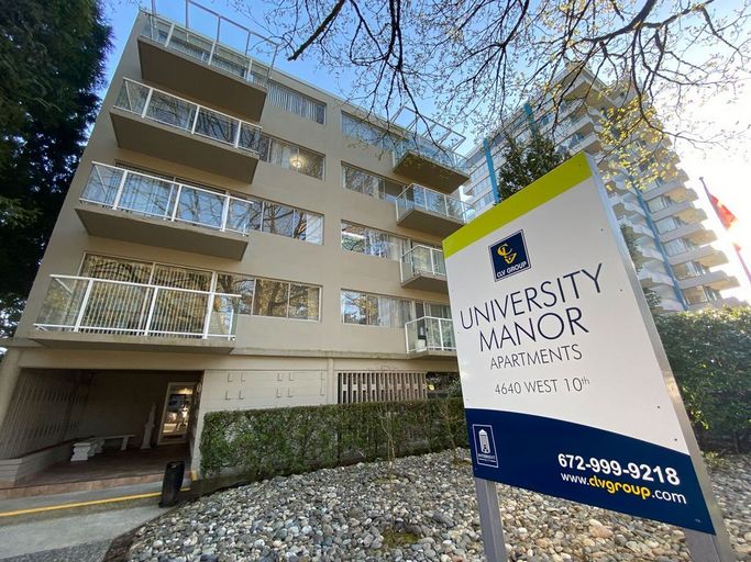 University Manor