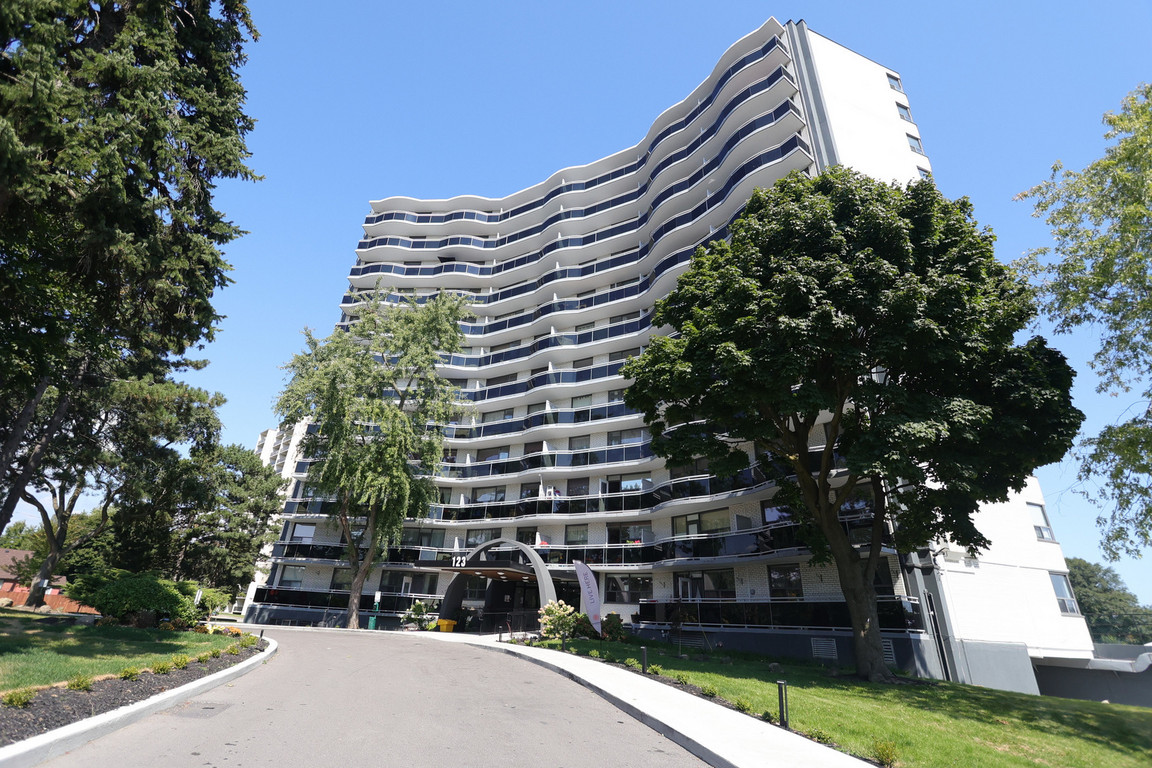Hazelview Maintains Top GRESB Ranking and Green Star Status Across Canadian Multifamily Portfolio image